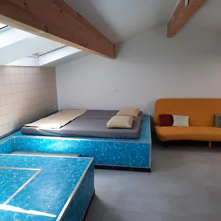 Atypique Sur Apartament
